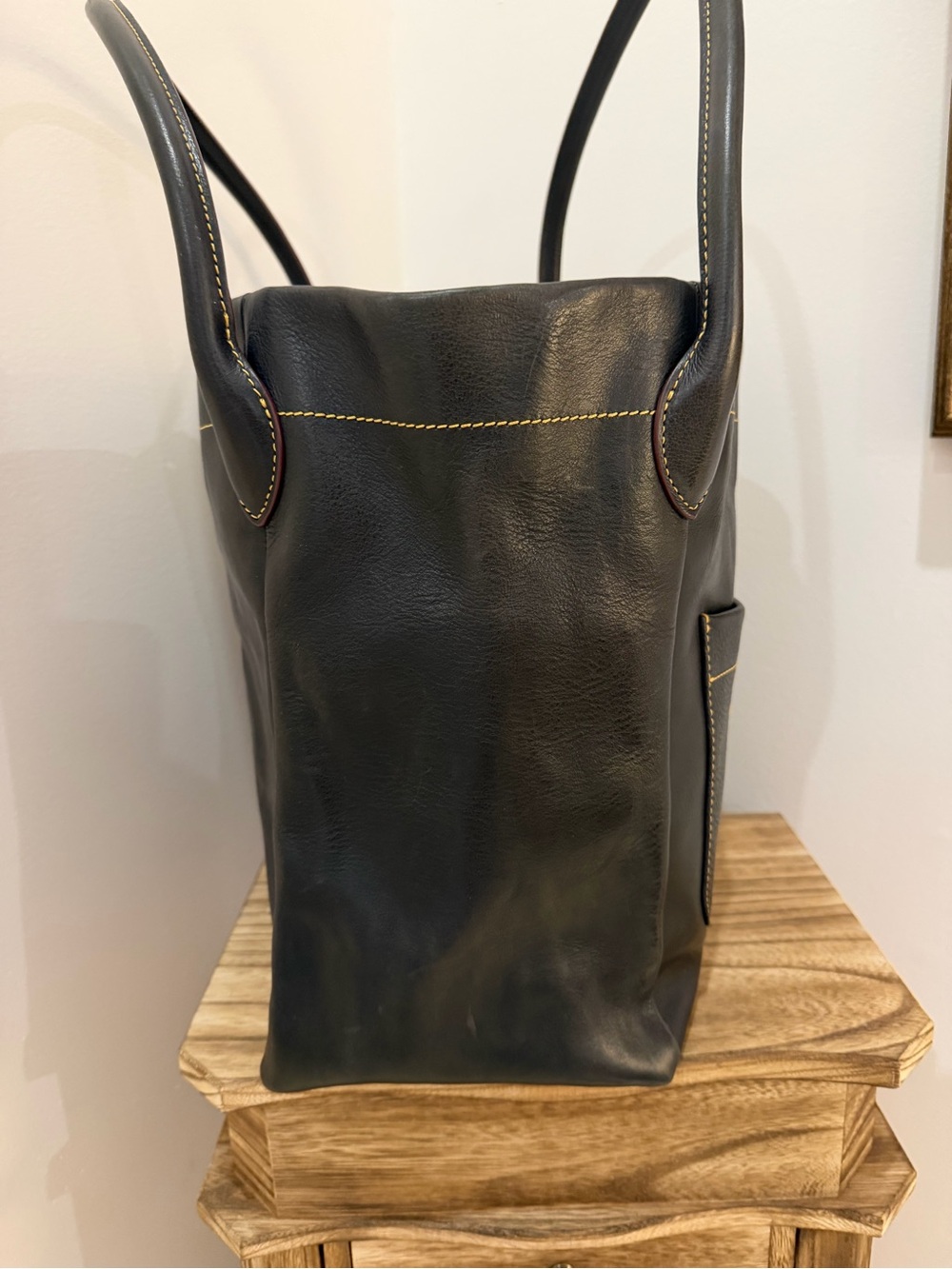 Dooney & Bourke Black Leather Tote with Gold Hardware w/dustbag - Picture 8 of 8